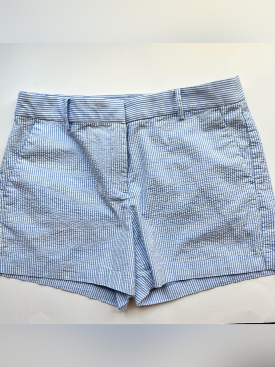 LOFT Pants - LOFT Women’s Blue Seersucker “Riviera”Shorts, size 10